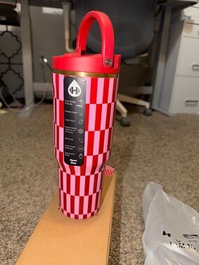 Hydrojug Be Mine 32oz Sport